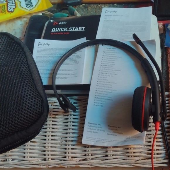 Poly Blackwire 5200 Headset - Black and Red NWT - Picture 1 of 2